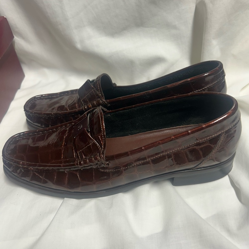 Etienne Aigner Chicklet Tobacco Brown Patent Crocodile Loafers Sz 8 Narrow - Picture 5 of 9